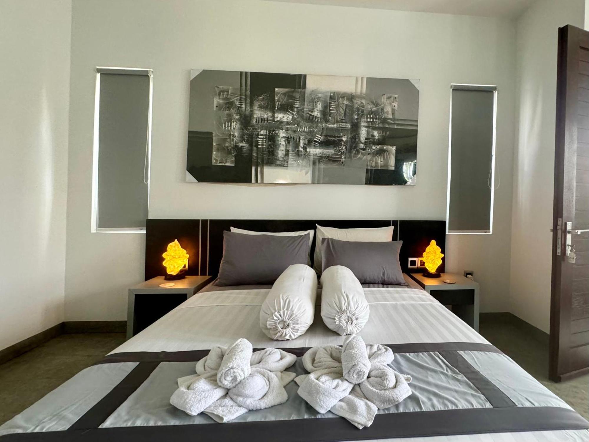 Homestay Rumah Putih Abu Abu
